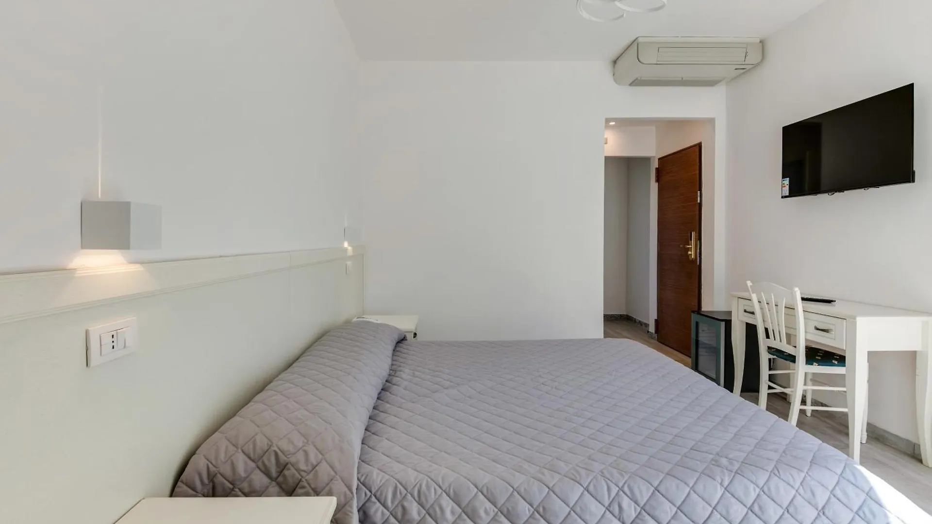 Marittimo Riccione - Hotel Clipper Fronte Mare Италия