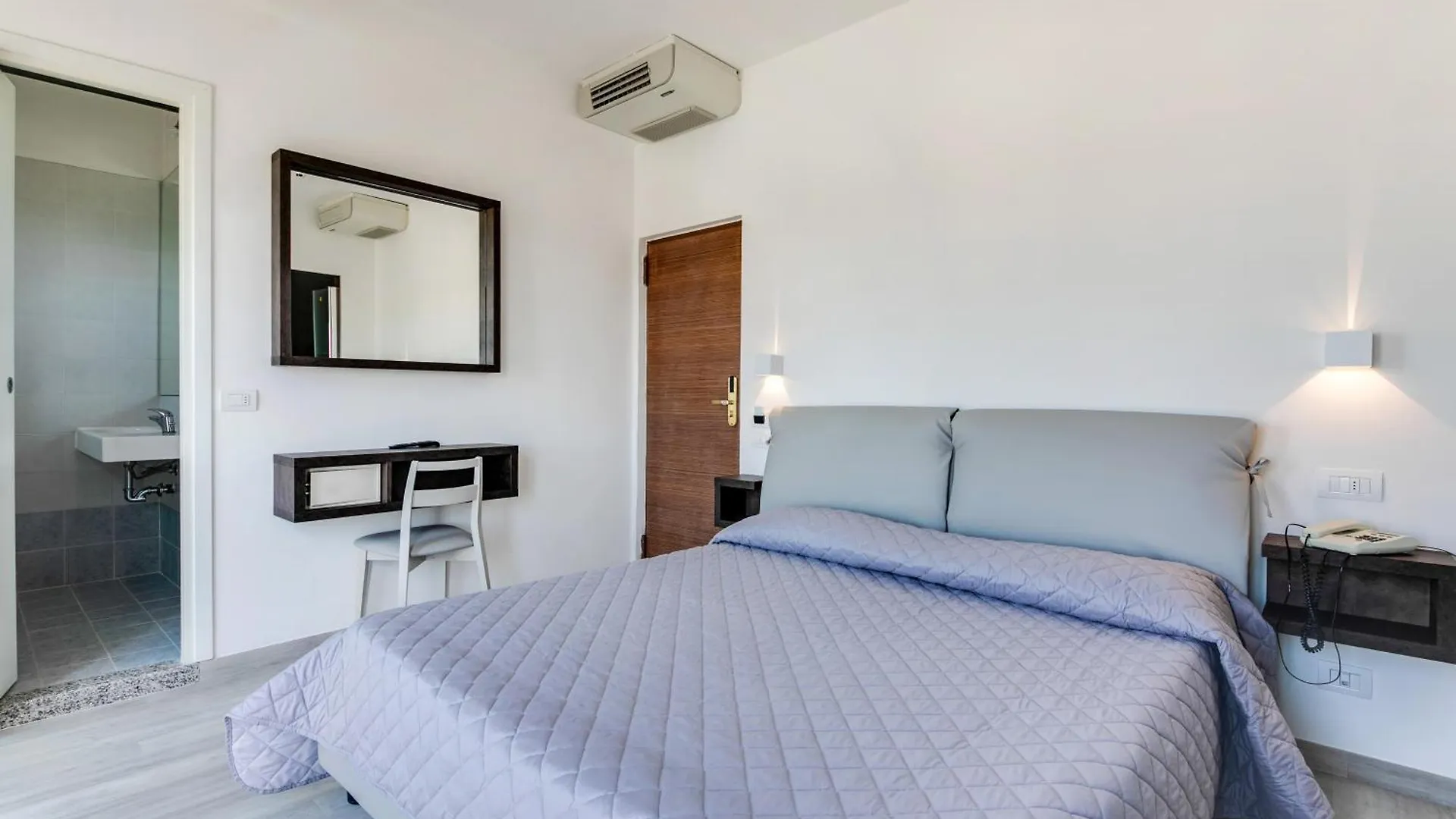 Marittimo Riccione - Hotel Clipper Fronte Mare