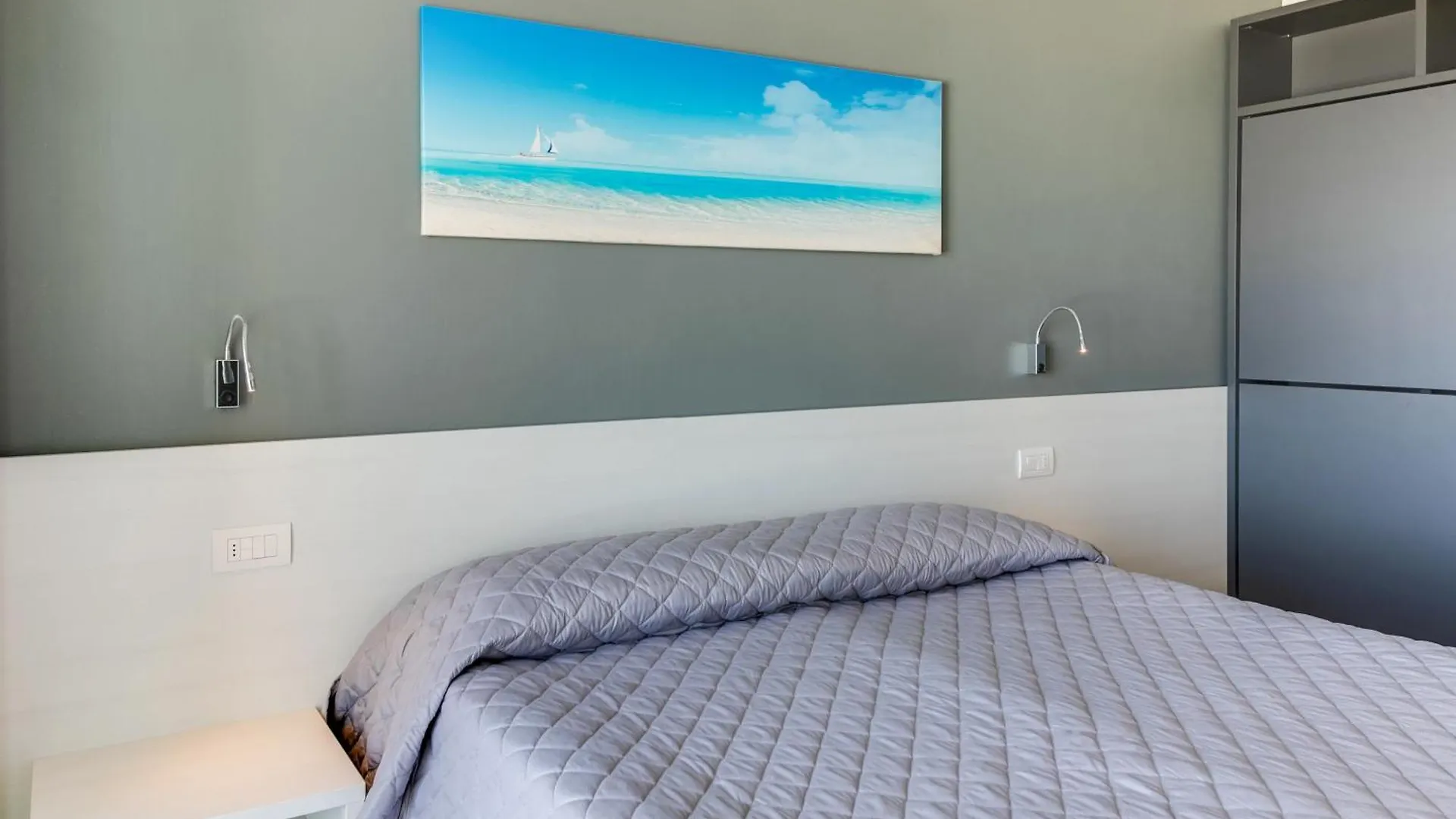Marittimo Riccione - Hotel Clipper Fronte Mare Italy