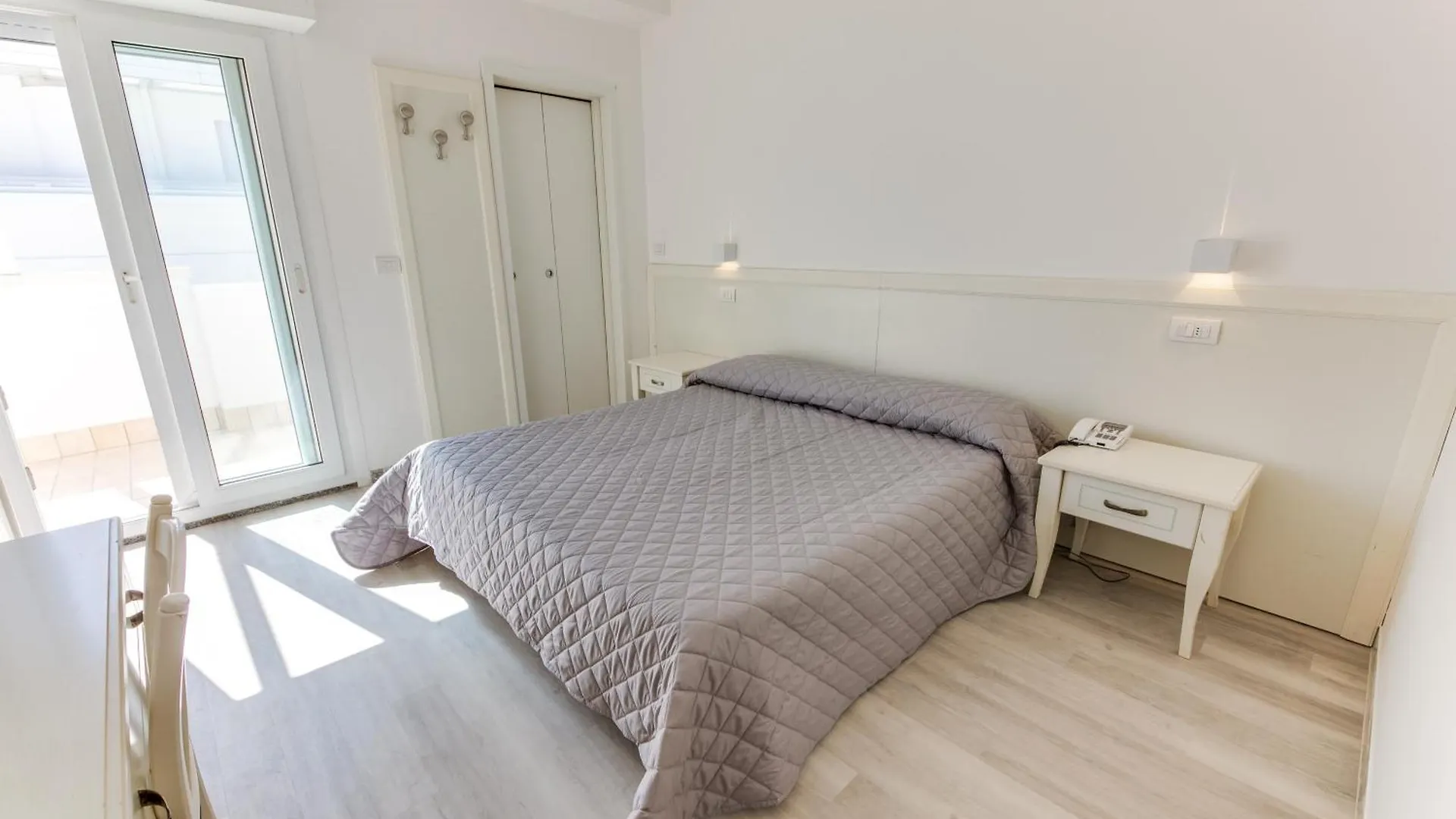 Marittimo Riccione - Hotel Clipper Fronte Mare Italy