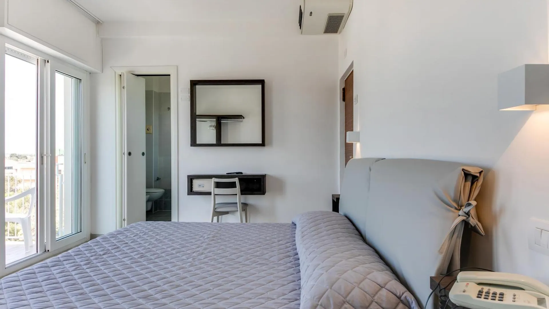 Marittimo Riccione - Hotel Clipper Fronte Mare