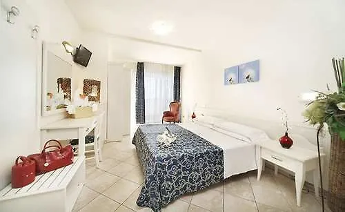 Marittimo Riccione - Hotel Clipper Fronte Mare