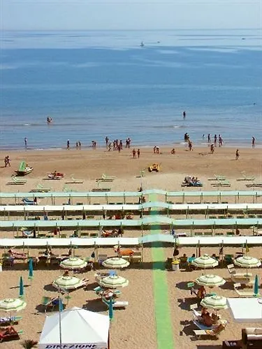 Marittimo Riccione - Hotel Clipper Fronte Mare 3*,